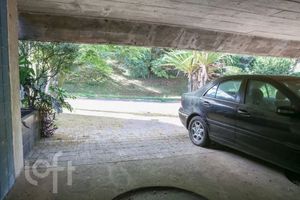 Image 35 - 900685