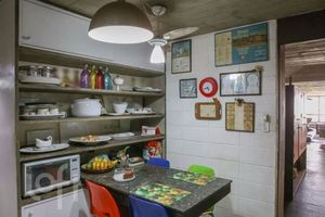 Image 13 - 900685