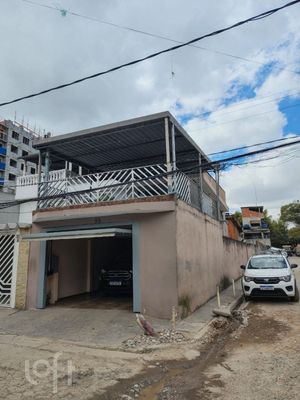 Image 19 - 900686