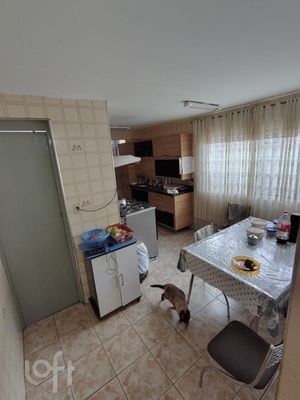 Image 1 - 900686