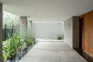 Image 4 - 900699