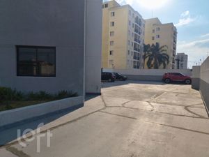 Image 21 - 900703