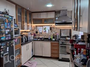 Image 21 - 900717