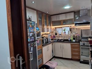 Image 19 - 900717