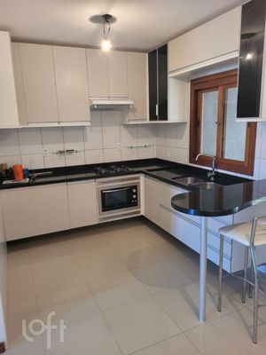 Image 3 - 900727