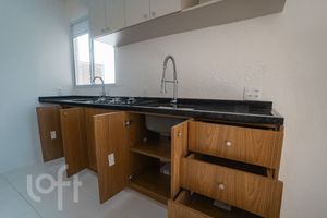 Image 25 - 900730
