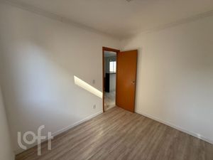 Image 8 - 900732