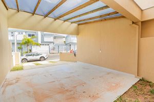 Image 39 - 900734