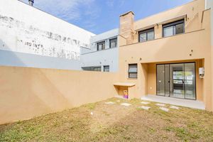 Image 31 - 900734
