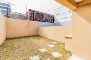 Image 33 - 900734
