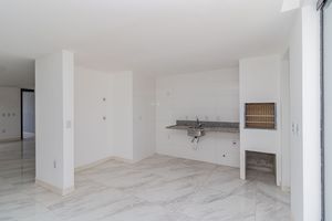 Image 31 - 900738