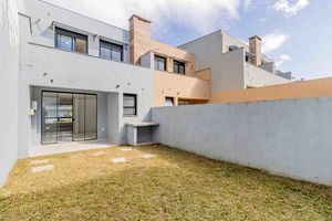Image 35 - 900738