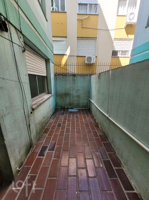 Image 6 - 900742