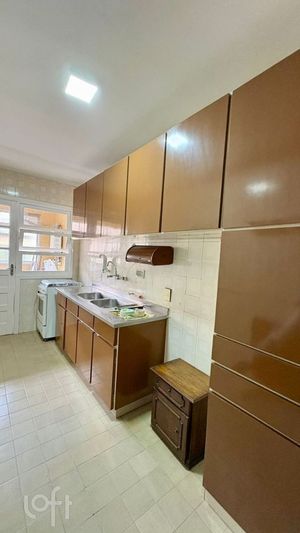 Image 20 - 900748