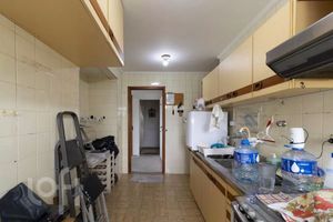 Image 4 - 900749