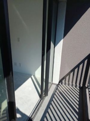 Image 3 - 900755