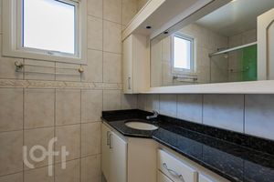 Image 28 - 900778