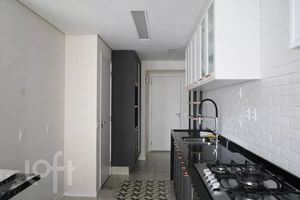Image 3 - 900784