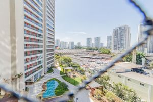 Image 7 - 900784