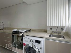 Image 4 - 900785