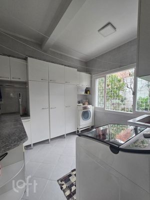 Image 32 - 900790