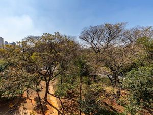Image 11 - 900793