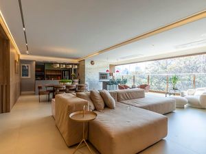 Image 21 - 900793