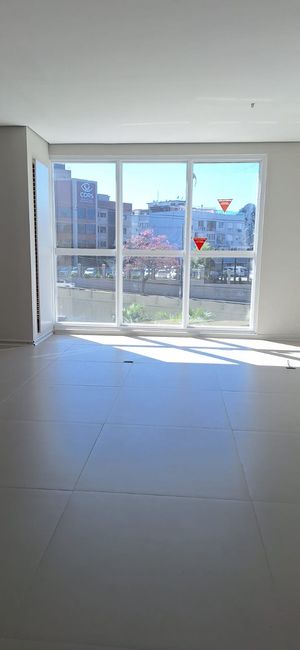 Image 9 - 900812