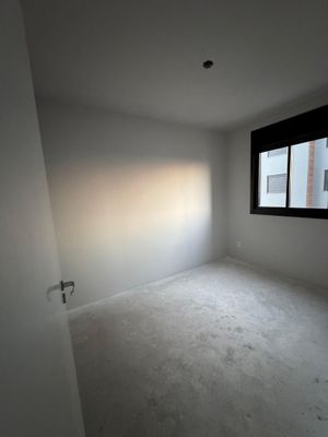 Image 3 - 900820