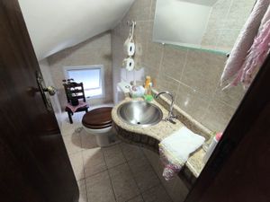 Image 8 - 900871