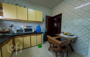 Image 9 - 900887
