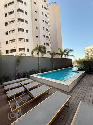 Image 17 - 901095