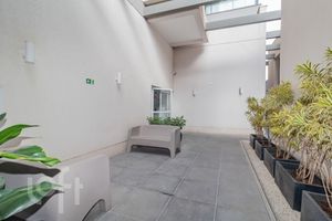 Image 24 - 901246