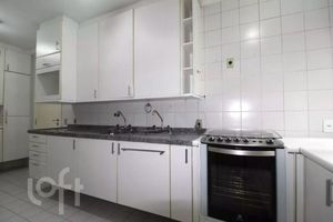 Image 5 - 901438