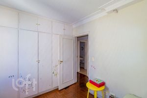 Image 13 - 901535