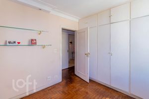 Image 17 - 901535