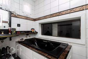 Image 19 - 901676