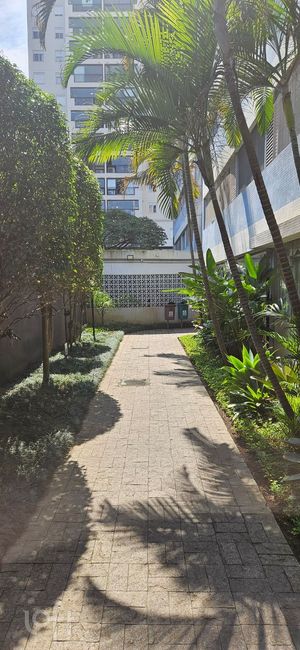 Image 13 - 901733