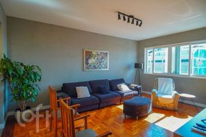 Image 33 - 901787