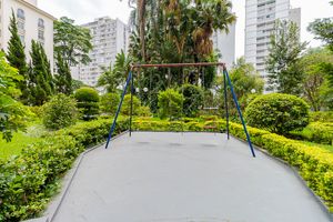 Image 32 - 901892