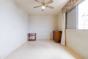 Image 33 - 901892