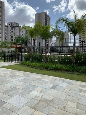 Image 27 - 902040