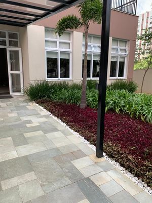 Image 31 - 902040