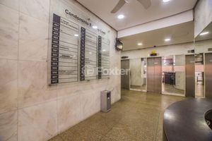Image 1 - 902278