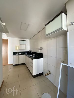 Image 21 - 902309
