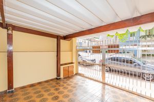 Image 30 - 902318