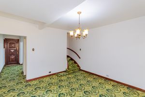 Image 4 - 902318