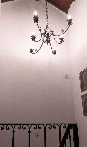 Image 1 - 902679