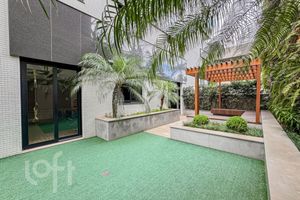 Image 35 - 902882