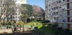 Image 17 - 903400